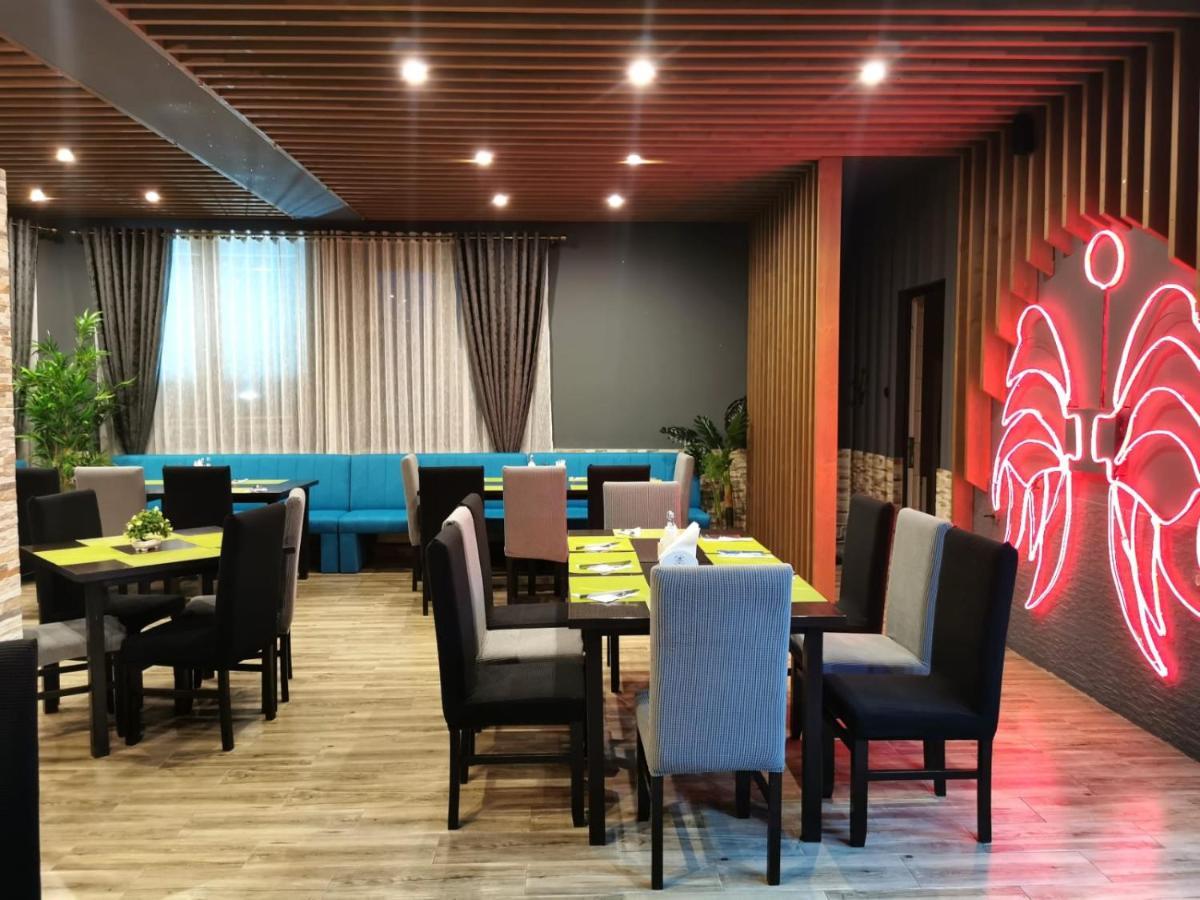 Casa Burduhos Hotel คัมพูลุง โมลโดเวเนสค์ ภายนอก รูปภาพ